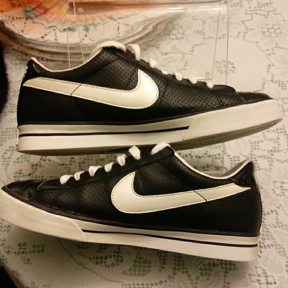 Nike Other - Mens Nike sneaks